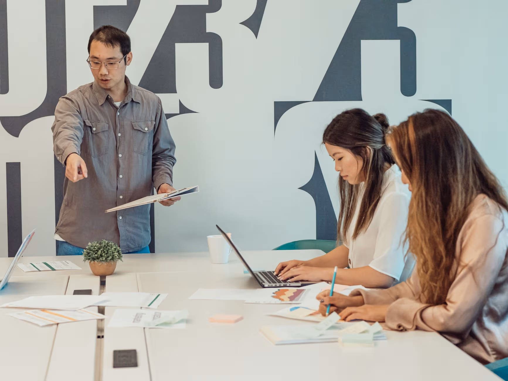 Best Practices for Adopting React and Vue.js in Enterprise Apps